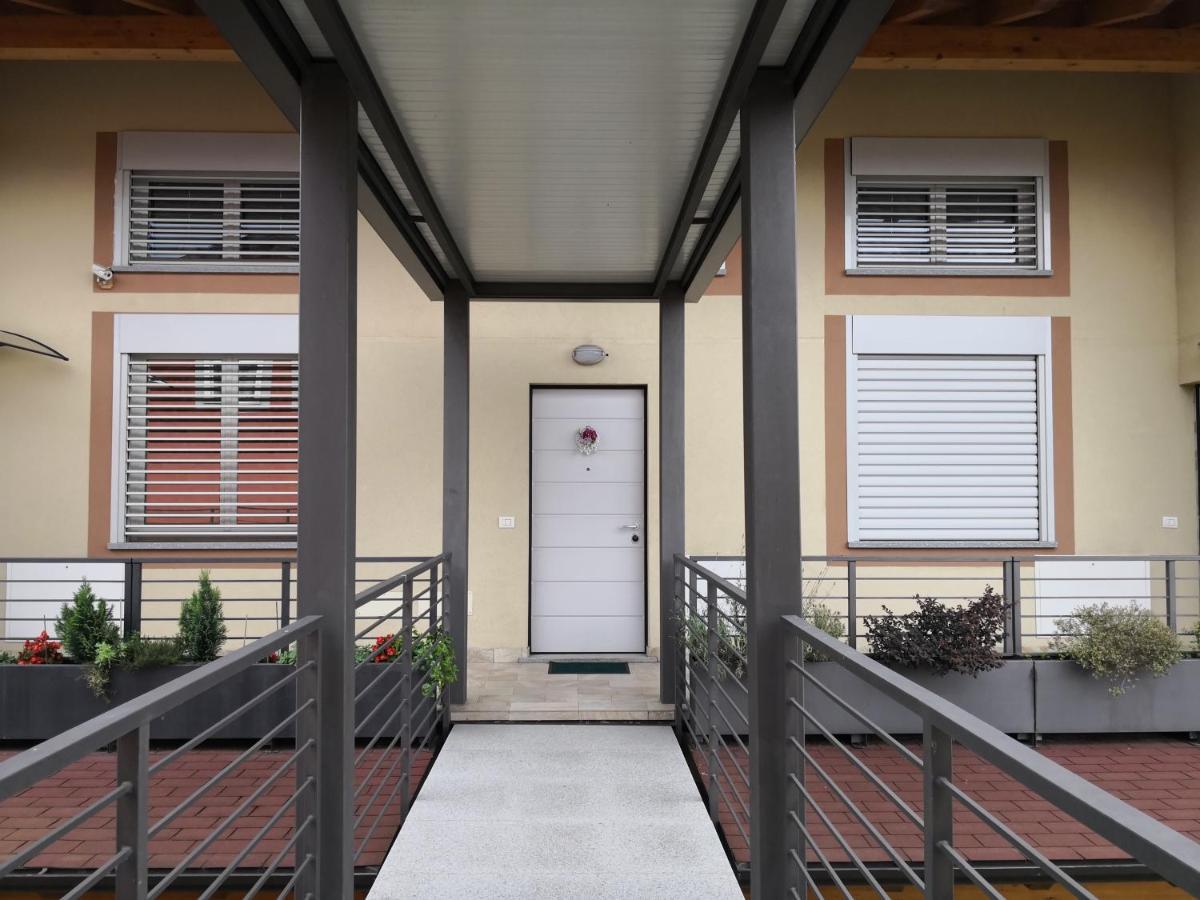 Charme Lake Loft Ispra Zewnętrze zdjęcie