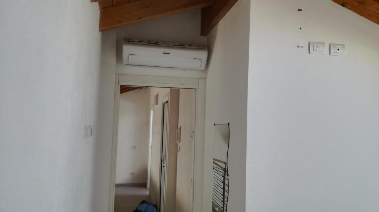 Charme Lake Loft Ispra Zewnętrze zdjęcie