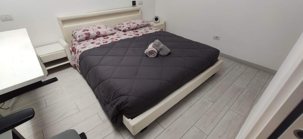 Charme Lake Loft Ispra Zewnętrze zdjęcie
