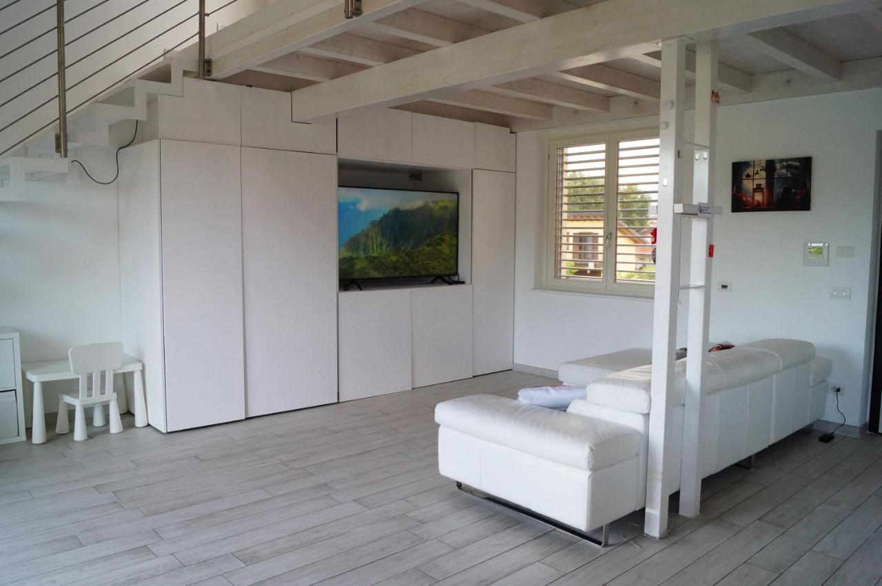 Charme Lake Loft Ispra Zewnętrze zdjęcie